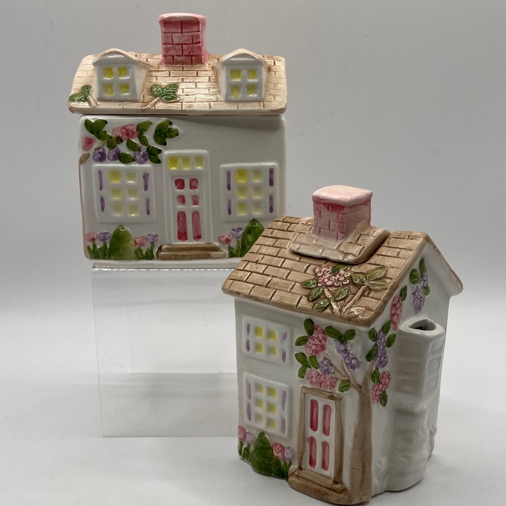Vintage Country Cottage Hand Painted Ceramic Sugar & Creamer 2 Piece Set - Picture 1 of 8